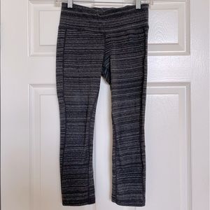 GapFit gFast Performance Capri Leggings - XS
